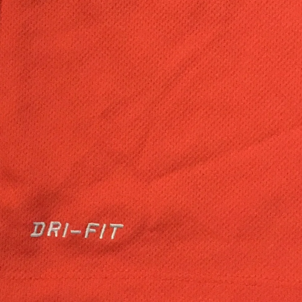 MANCHESTER UNITED JERSEY.